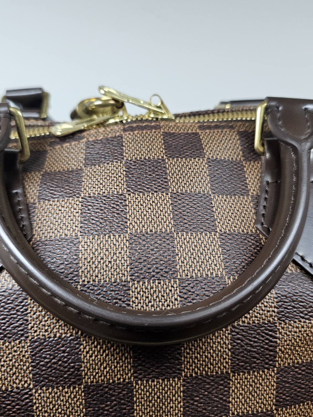 Louis Vuitton Damier Ebene Bandolier Satchel in Ebene 35cm - Picture 2 of 16